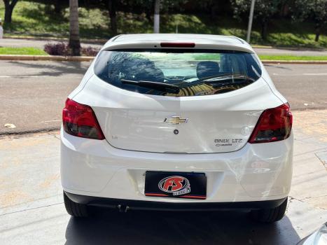 CHEVROLET Onix Hatch 1.4 4P FLEX LTZ, Foto 5