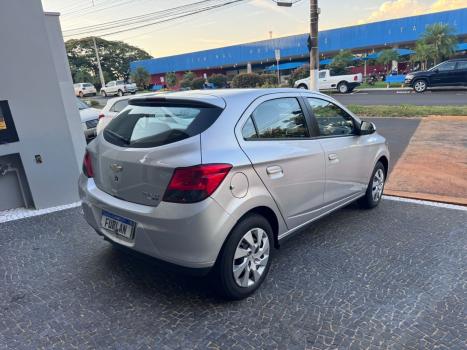 CHEVROLET Onix Hatch 1.4 4P FLEX LT AUTOM�TICO, Foto 3