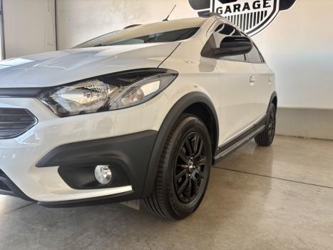 CHEVROLET Onix Hatch 1.4 4P FLEX ACTIV AUTOM�TICO, Foto 15