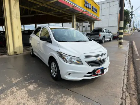 CHEVROLET Onix Hatch 1.0 4P FLEX LT, Foto 2