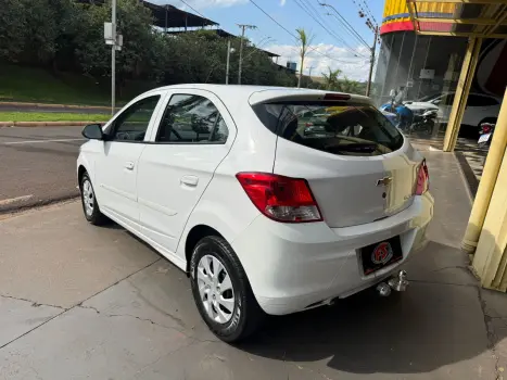 CHEVROLET Onix Hatch 1.0 4P FLEX LT, Foto 3