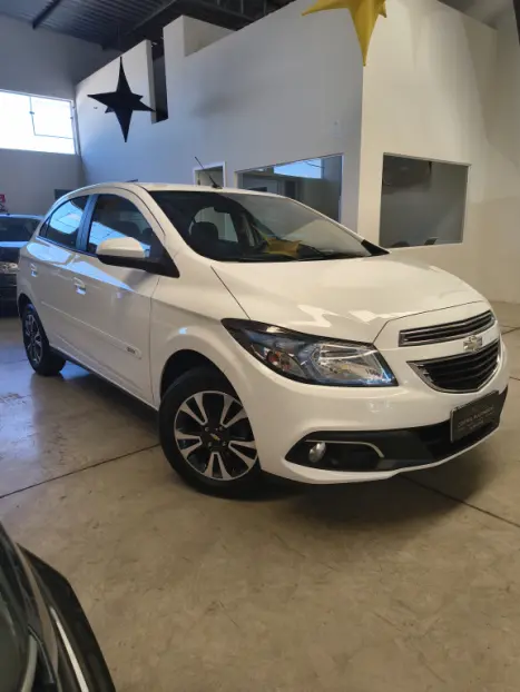 CHEVROLET Onix Hatch 1.4 4P FLEX LTZ, Foto 1