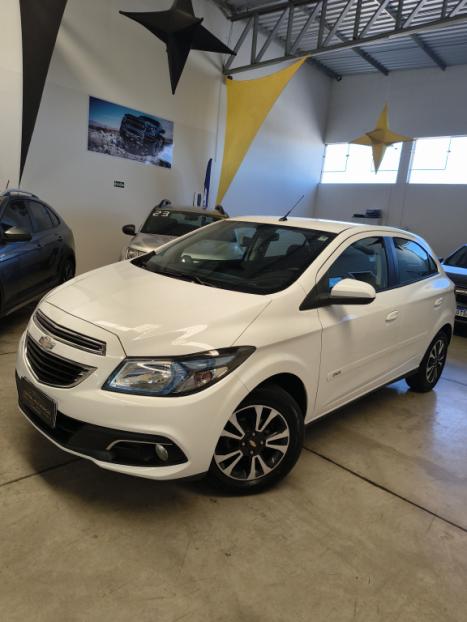 CHEVROLET Onix Hatch 1.4 4P FLEX LTZ, Foto 5