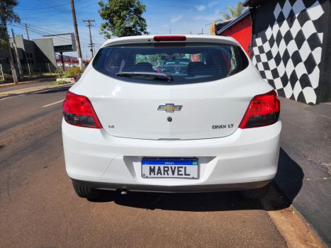 CHEVROLET Onix Hatch 1.4 4P FLEX LT, Foto 5