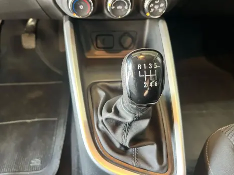 CHEVROLET Onix Hatch 1.0 12V 4P FLEX LT TURBO, Foto 14