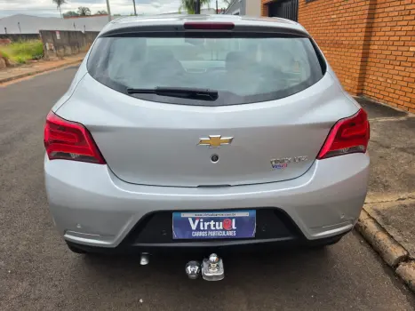 CHEVROLET Onix Hatch 1.4 4P FLEX LTZ AUTOM�TICO, Foto 6