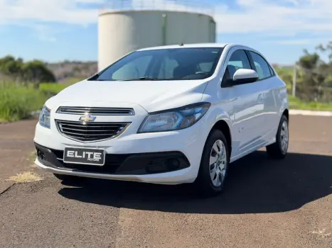 CHEVROLET Onix Hatch 1.4 4P FLEX LT, Foto 4