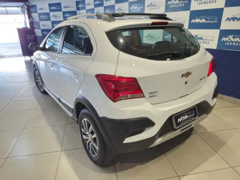 CHEVROLET Onix Hatch 1.4 4P FLEX ACTIV, Foto 2