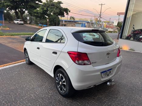 CHEVROLET Onix Hatch 1.0 4P FLEX LS, Foto 4