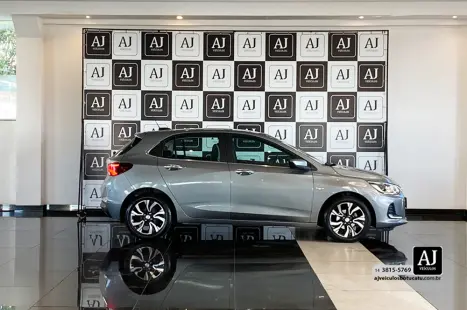 CHEVROLET Onix Hatch 1.0 12V 4P FLEX PREMIER 2 TURBO AUTOM�TICO, Foto 4