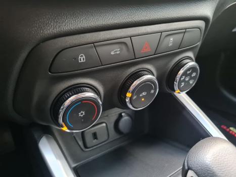 CHEVROLET Onix Hatch 1.0 12V 4P FLEX TURBO AUTOM�TICO, Foto 10