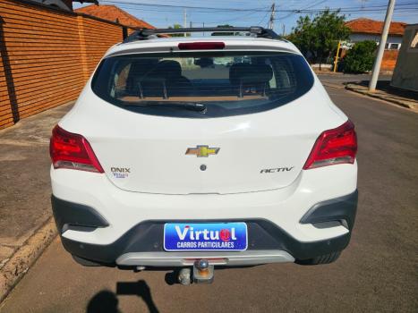 CHEVROLET Onix Hatch 1.4 4P FLEX ACTIV AUTOM�TICO, Foto 5