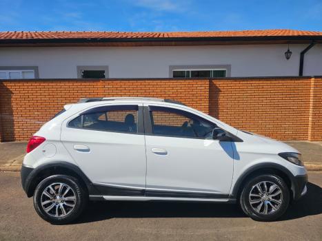 CHEVROLET Onix Hatch 1.4 4P FLEX ACTIV AUTOM�TICO, Foto 7