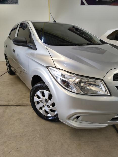 CHEVROLET Onix Hatch 1.0 4P FLEX LS, Foto 3