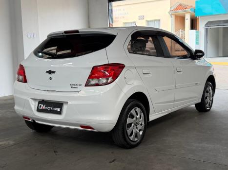 CHEVROLET Onix Hatch 1.0 12V 4P FLEX LT, Foto 5