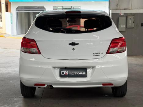 CHEVROLET Onix Hatch 1.0 12V 4P FLEX LT, Foto 6