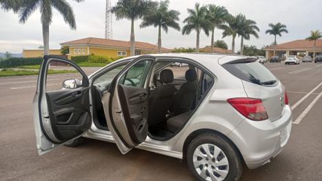 CHEVROLET Onix Hatch 1.4 4P FLEX LT, Foto 2