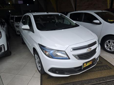 CHEVROLET Onix Hatch 1.4 4P FLEX LT, Foto 4