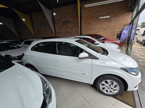 CHEVROLET Onix Hatch 1.4 4P FLEX LT, Foto 10