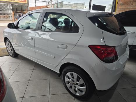 CHEVROLET Onix Hatch 1.4 4P FLEX LT, Foto 12