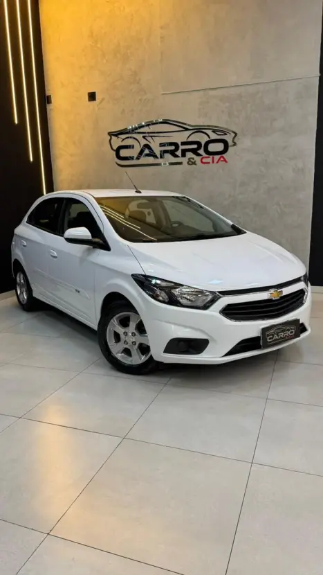 CHEVROLET Onix Hatch 1.4 4P FLEX ACTIV, Foto 2