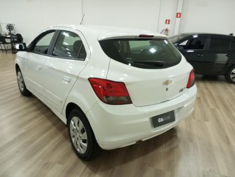 CHEVROLET Onix Hatch 1.4 4P FLEX LT AUTOM�TICO, Foto 3