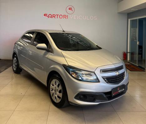 CHEVROLET Onix Hatch 1.4 4P FLEX LT, Foto 3