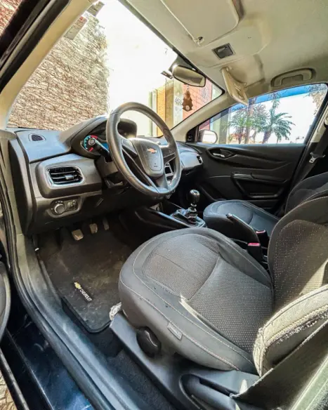 CHEVROLET Onix Hatch 1.4 4P FLEX LT, Foto 9