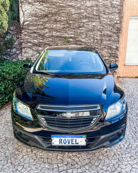 CHEVROLET Onix Hatch 1.4 4P FLEX LT, Foto 6