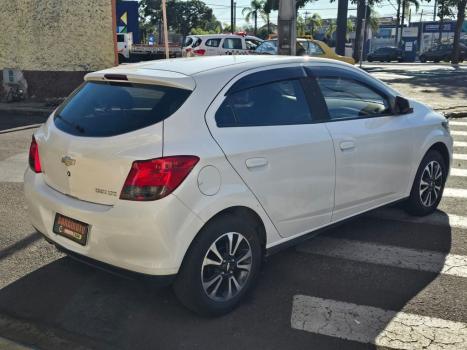 CHEVROLET Onix Hatch 1.4 4P FLEX LTZ, Foto 3