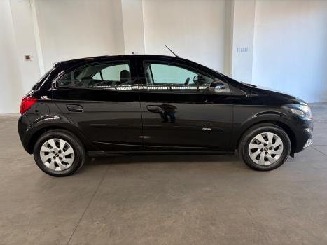 CHEVROLET Onix Hatch 1.0 4P FLEX LT, Foto 4