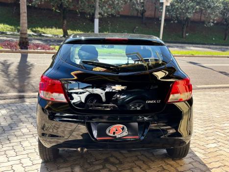 CHEVROLET Onix Hatch 1.0 4P FLEX LT, Foto 4