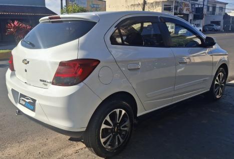 CHEVROLET Onix Hatch 1.4 4P FLEX LTZ, Foto 4