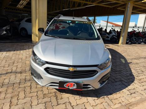 CHEVROLET Onix Hatch 1.4 4P FLEX ACTIV AUTOM�TICO, Foto 3