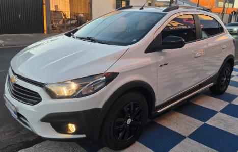 CHEVROLET Onix Hatch 1.4 4P FLEX ACTIV AUTOM�TICO, Foto 2