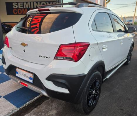 CHEVROLET Onix Hatch 1.4 4P FLEX ACTIV AUTOM�TICO, Foto 4