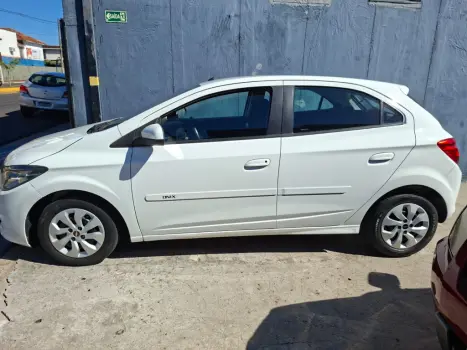 CHEVROLET Onix Hatch 1.0 4P FLEX JOY, Foto 4
