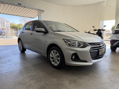 CHEVROLET Onix Hatch 1.0 12V 4P FLEX LT TURBO AUTOM�TICO, Foto 2