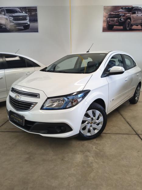 CHEVROLET Onix Hatch 1.4 4P FLEX LT, Foto 2