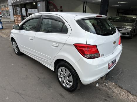 CHEVROLET Onix Hatch 1.4 4P FLEX LT, Foto 5