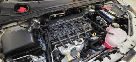 CHEVROLET Onix Hatch 1.4 4P FLEX LTZ AUTOM�TICO, Foto 18