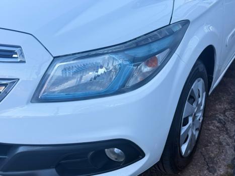 CHEVROLET Onix Hatch 1.4 4P FLEX LT, Foto 3