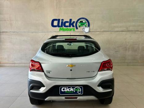 CHEVROLET Onix Hatch 1.4 4P FLEX ACTIV AUTOM�TICO, Foto 2