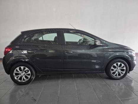 CHEVROLET Onix Hatch 1.4 4P FLEX LT, Foto 7