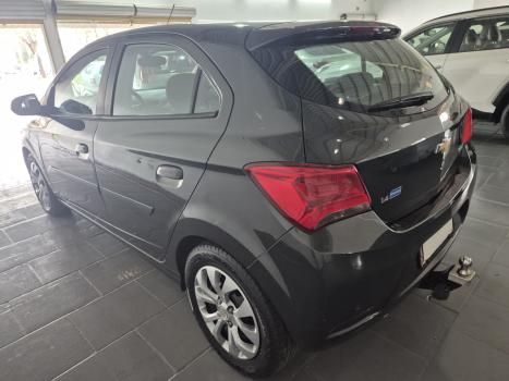 CHEVROLET Onix Hatch 1.4 4P FLEX LT, Foto 3