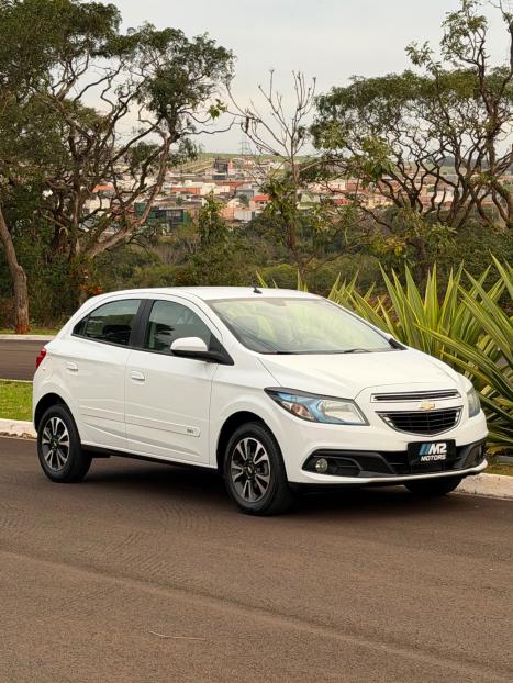 CHEVROLET Onix Hatch 1.4 4P FLEX LTZ, Foto 3
