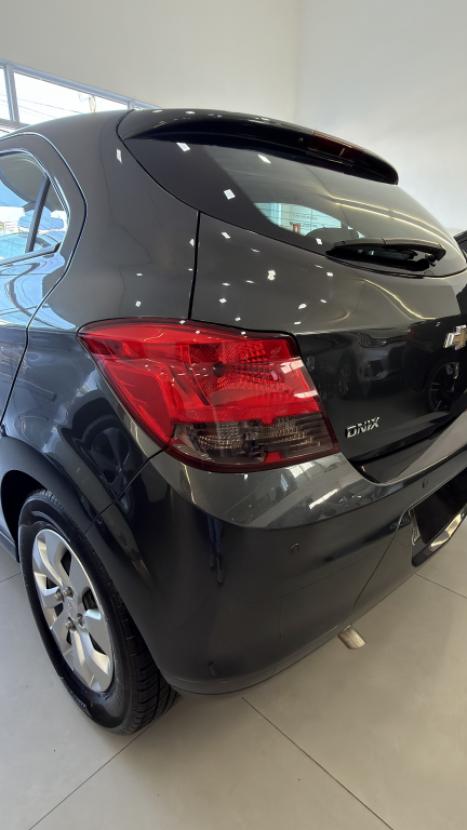 CHEVROLET Onix Hatch 1.0 4P FLEX JOY BLACK, Foto 5