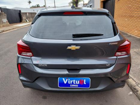 CHEVROLET Onix Hatch 1.0 12V 4P FLEX LT TURBO, Foto 6