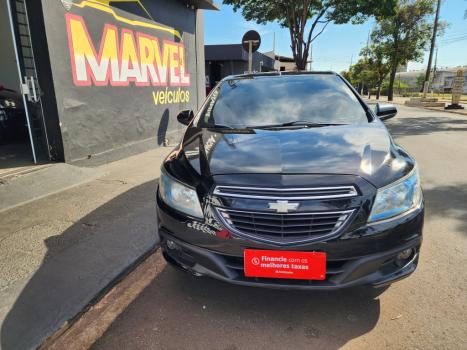 CHEVROLET Onix Hatch 1.4 4P FLEX LT, Foto 2