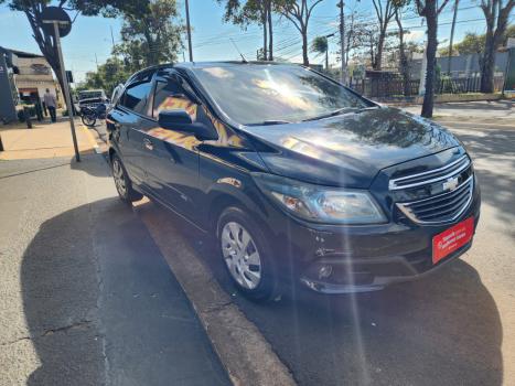 CHEVROLET Onix Hatch 1.4 4P FLEX LT, Foto 3